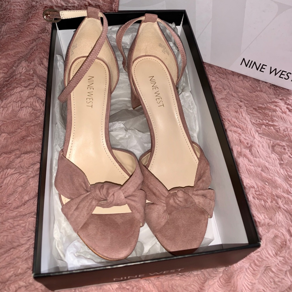 Nine West pink heels ** never worn!